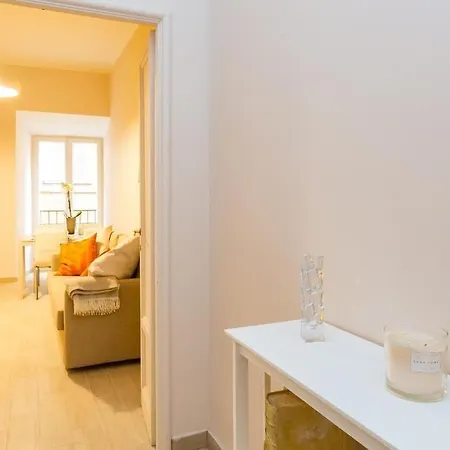 G-house Pettinari Roma