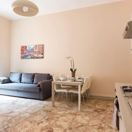 G-house Pettinari * Roma